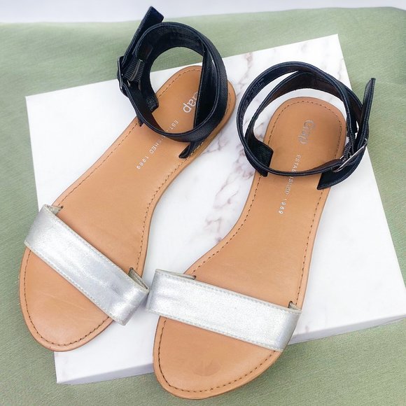 GAP Womens Spring Flats Strappy Black Silver Dressy Sandals - Picture 4 of 8
